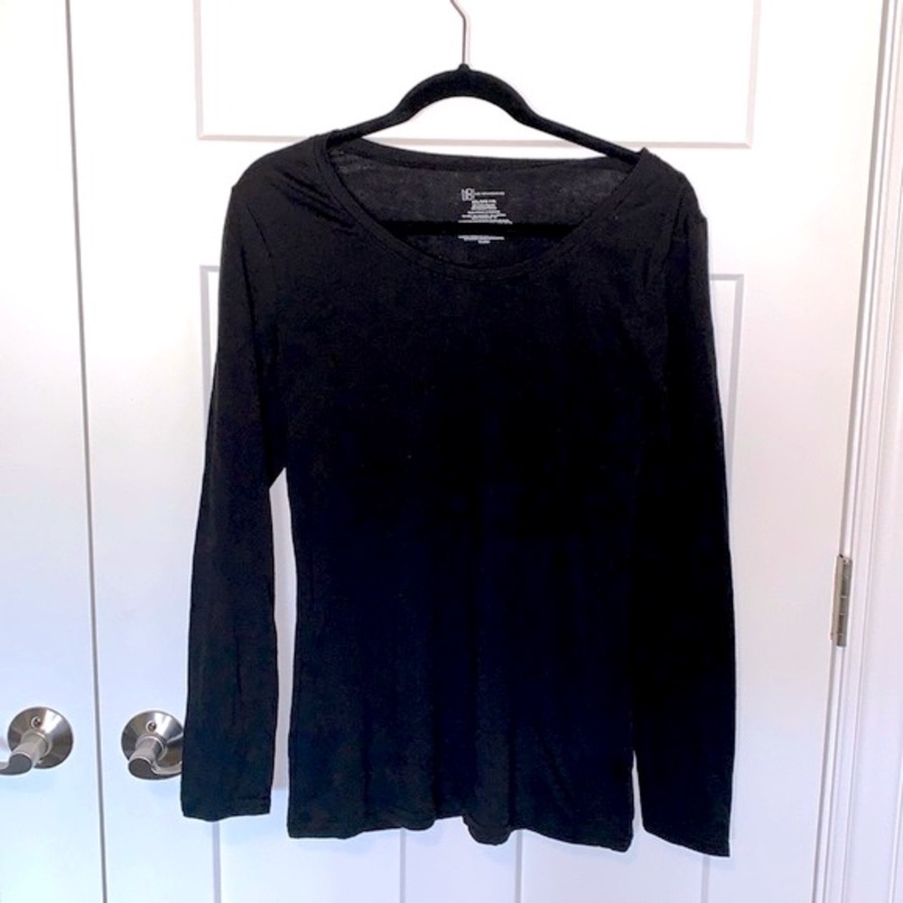 NWOT Black Long Sleeve Tee